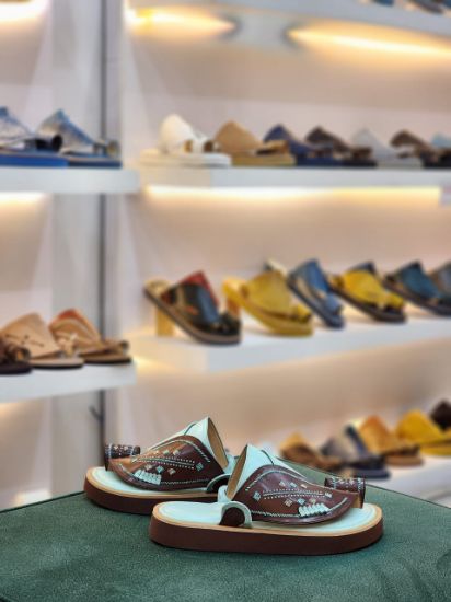 صورة زبيري وطني مطرز دبل مديل م52